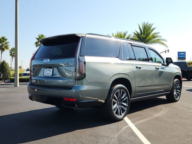 Used 2023 Cadillac Escalade ESV Sport w/ Touring Package image 4