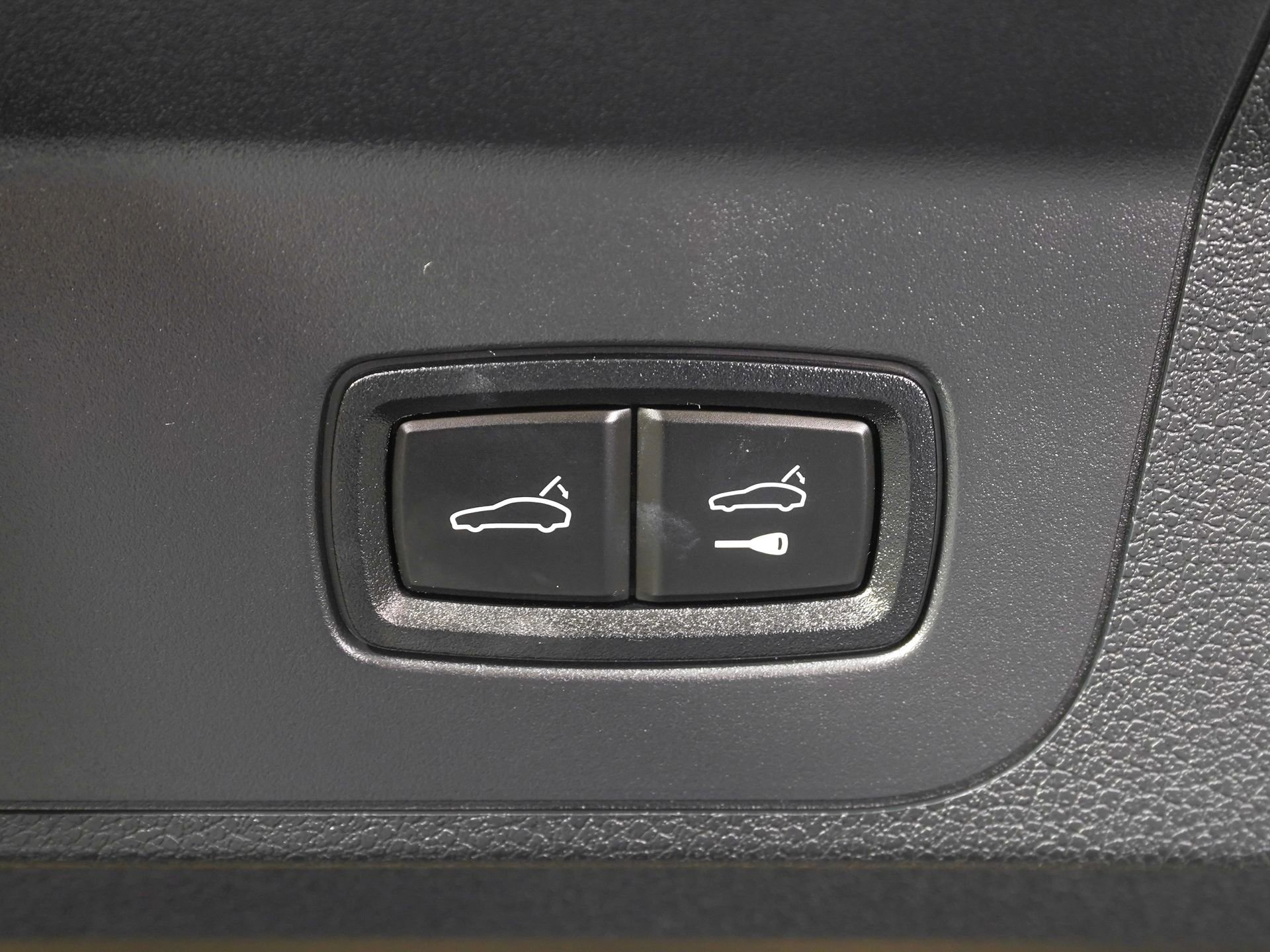 Used 2021 Porsche Panamera image 12