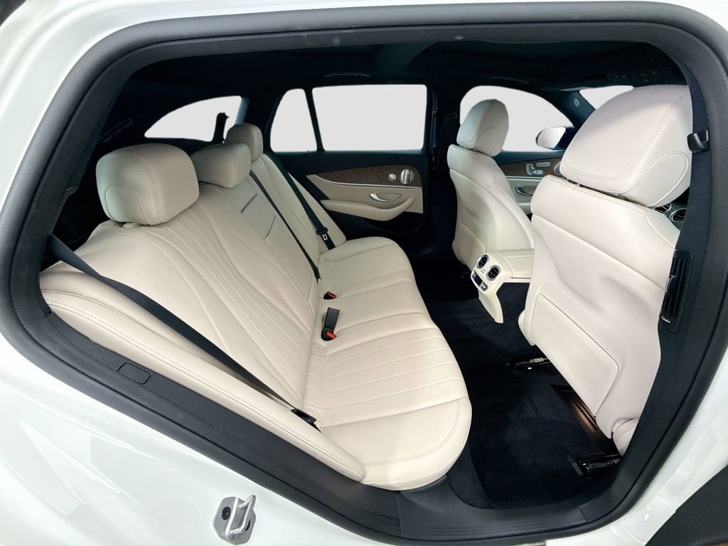 Used 2022 Mercedes-Benz E 450 4MATIC All-Terrain Wagon image 21