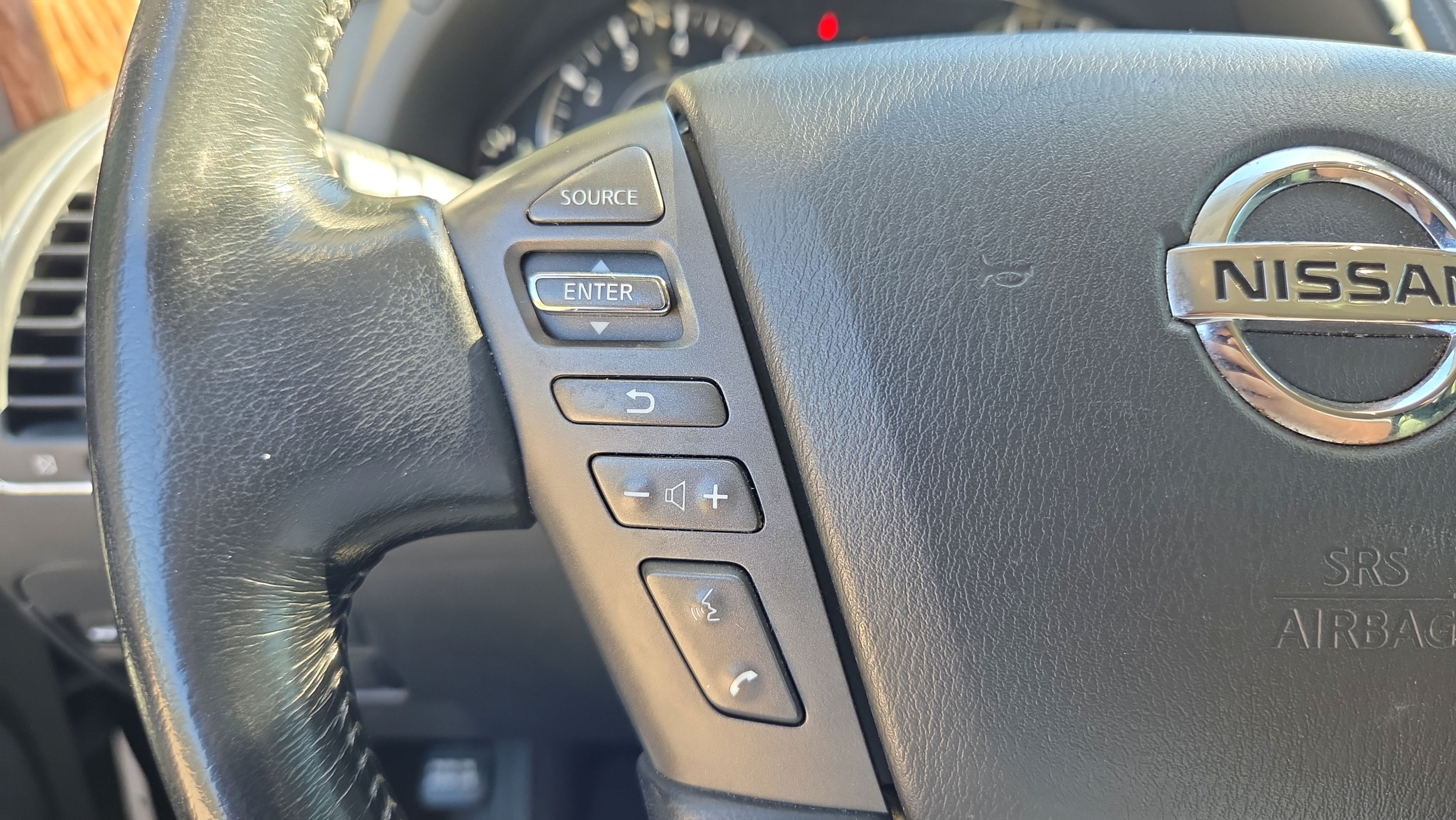 Used 2020 Nissan Armada SL RWD image 30