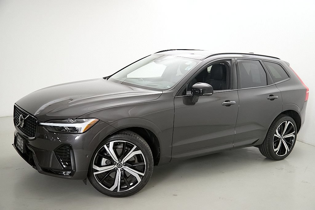Certified 2024 Volvo XC60 B5 Ultimate w/ Climate Package AWD/4WD image 3