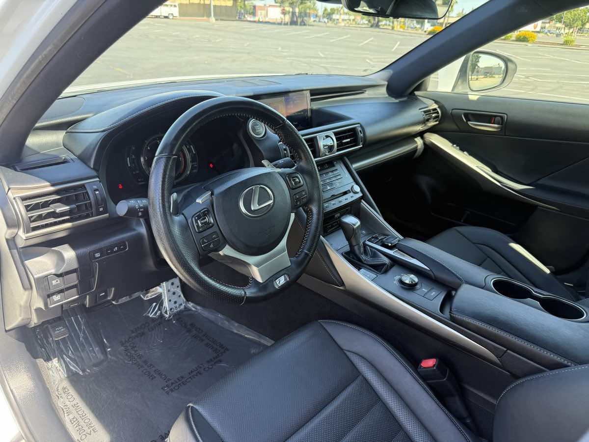 Used 2017 Lexus IS 350 F Sport w/ F Sport Package RWD image 16