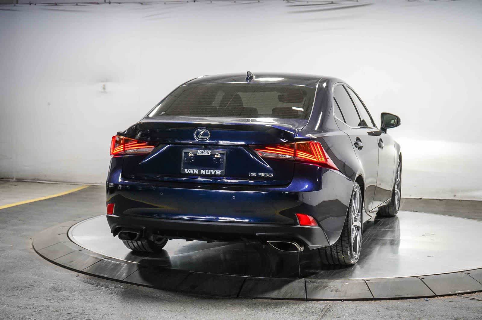 Used 2019 Lexus IS 300 w/ Navigation Package RWD image 6