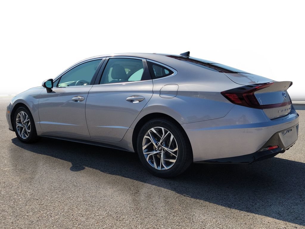 Used 2023 Hyundai Sonata SEL FWD image 3