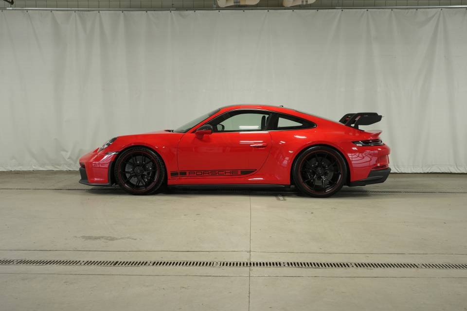 Used 2024 Porsche 911 GT3 image 2