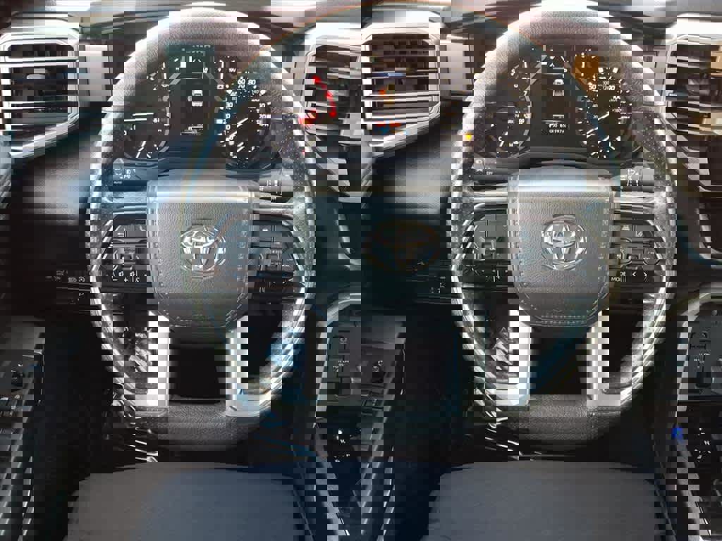 Used 2022 Toyota Tundra SR5 image 8
