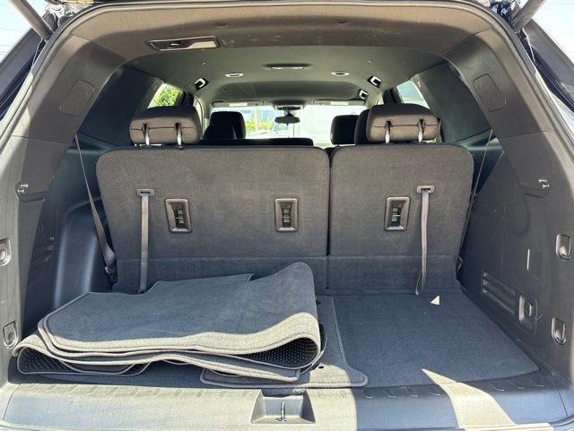 Used 2023 Chevrolet Traverse LT AWD/4WD image 12