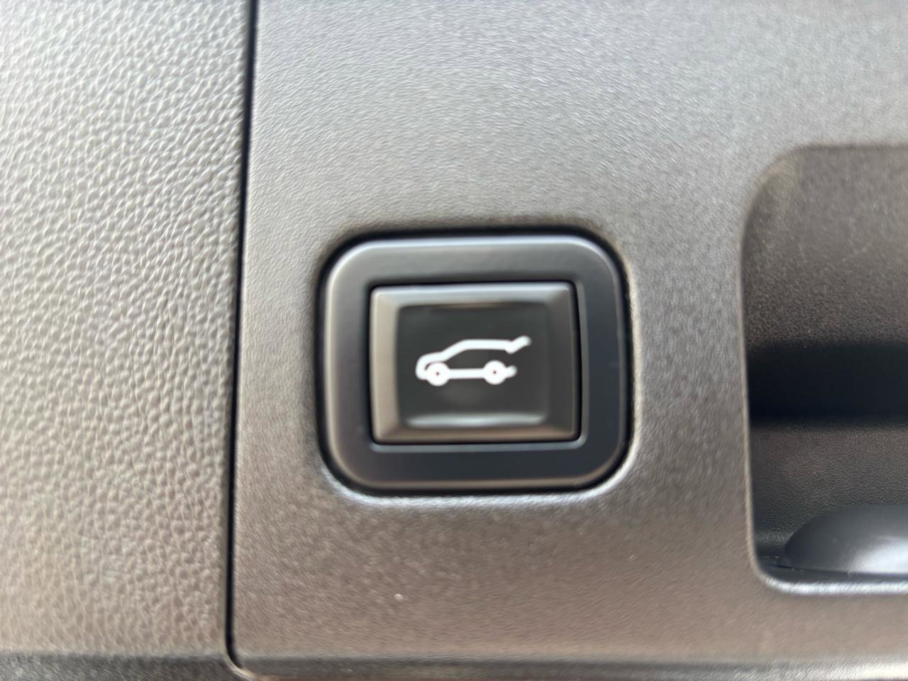 Used 2022 Cadillac XT4 Sport image 37