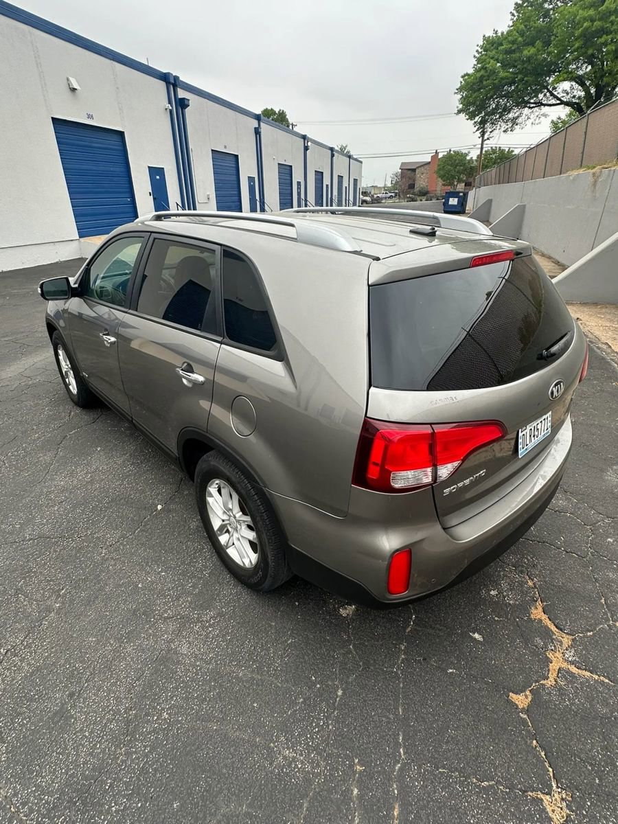 Used 2015 Kia Sorento LX AWD/4WD image 8