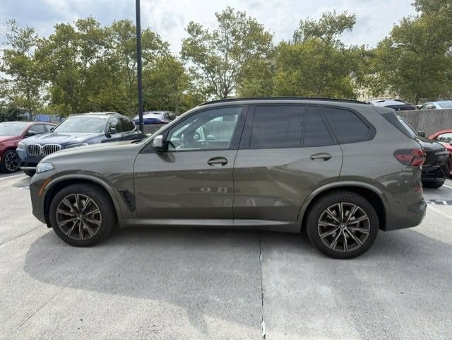 Used 2024 BMW X5 xDrive40i w/ M Sport Package AWD/4WD image 5