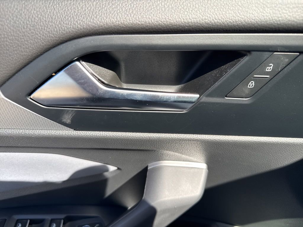 New 2025 Volkswagen Jetta SE image 17