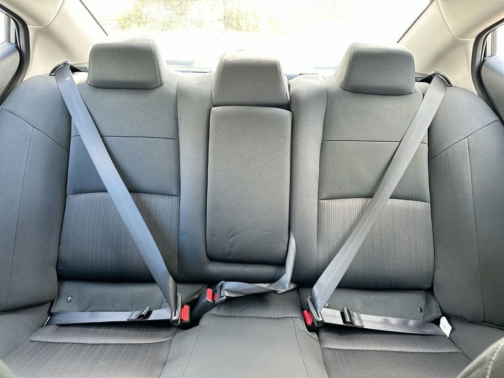 Used 2025 Nissan Altima 2.5 SV image 32