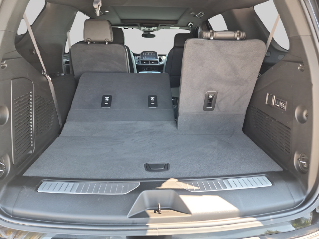 Used 2024 Chevrolet Tahoe RST w/ Luxury Package RWD image 39