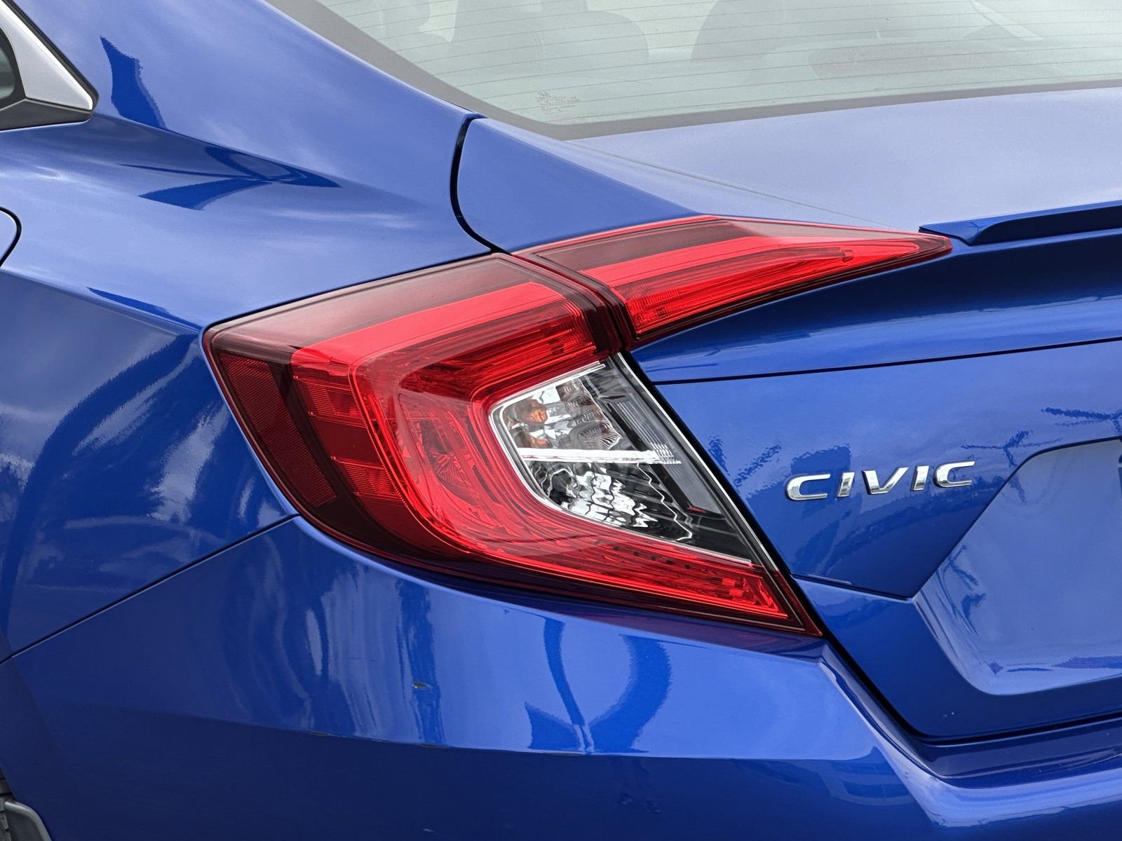 Used 2018 Honda Civic EX-L image 24