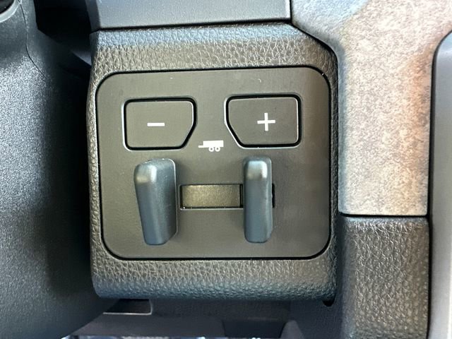 Used 2025 Toyota 4Runner Trailhunter image 44