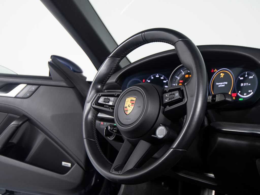 Certified 2022 Porsche 911 Carrera S RWD image 33