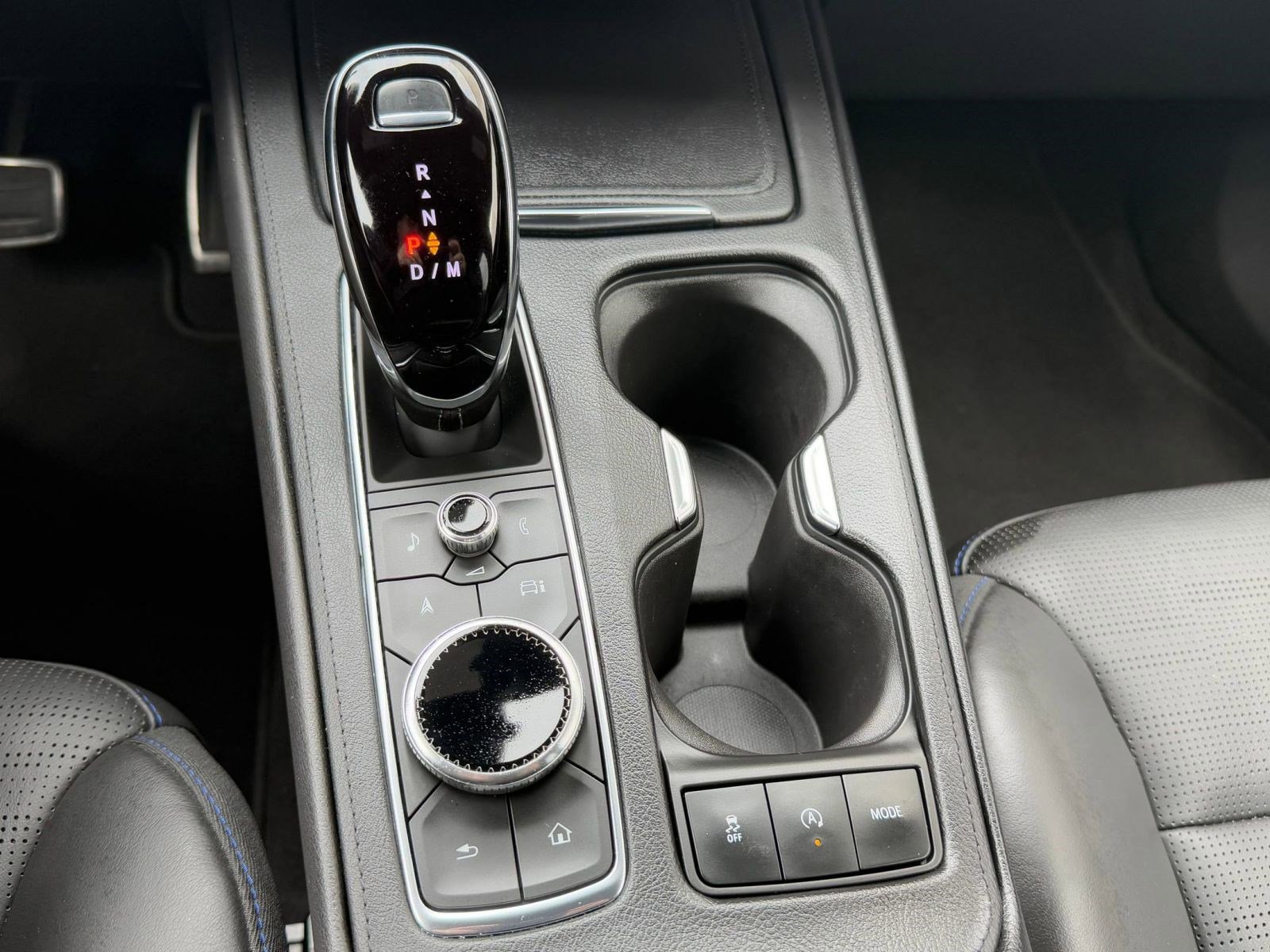 Used 2024 Cadillac XT4 Sport image 18