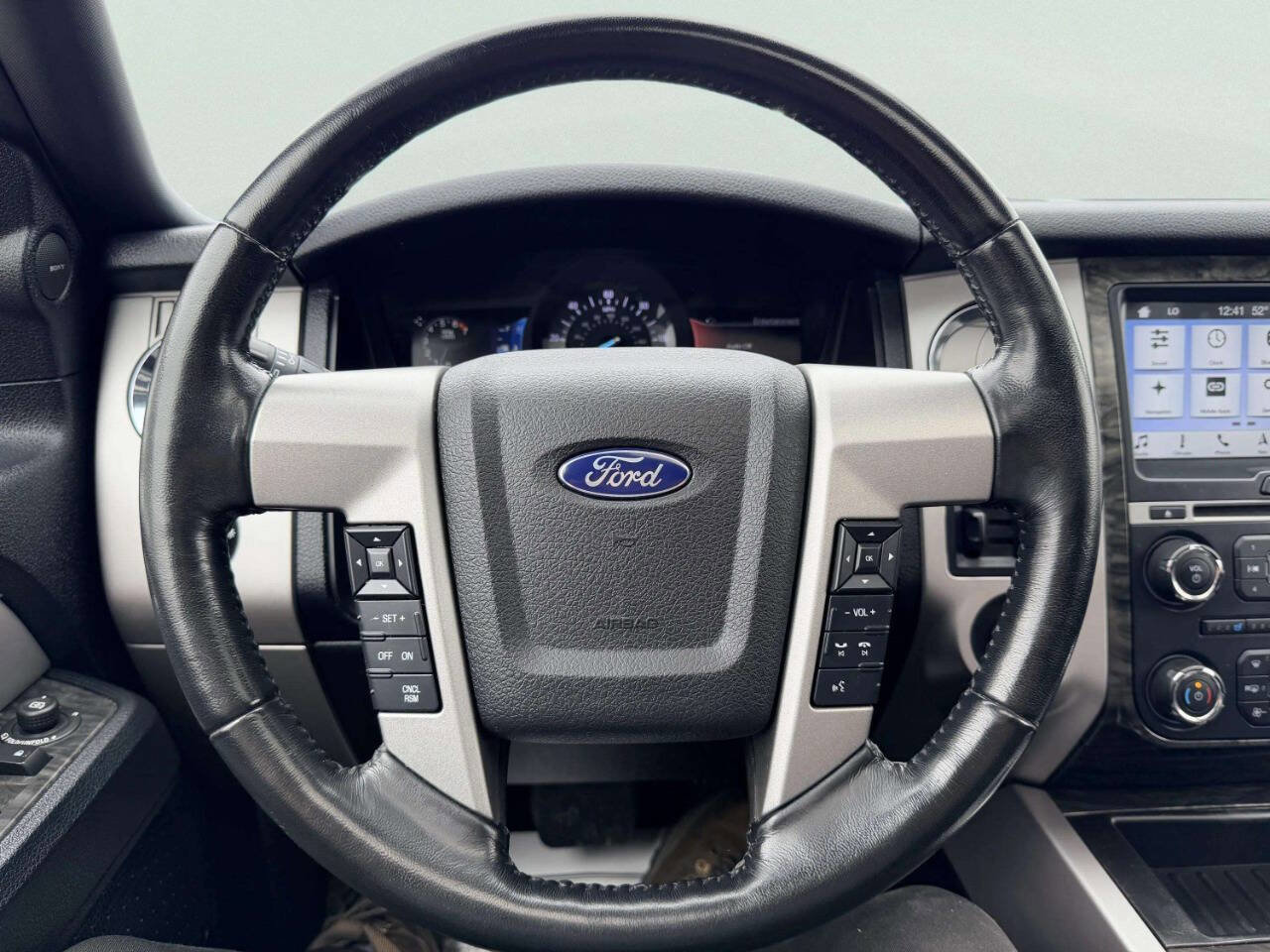 Used 2017 Ford Expedition EL Limited w/ Equipment Group 301A image 36