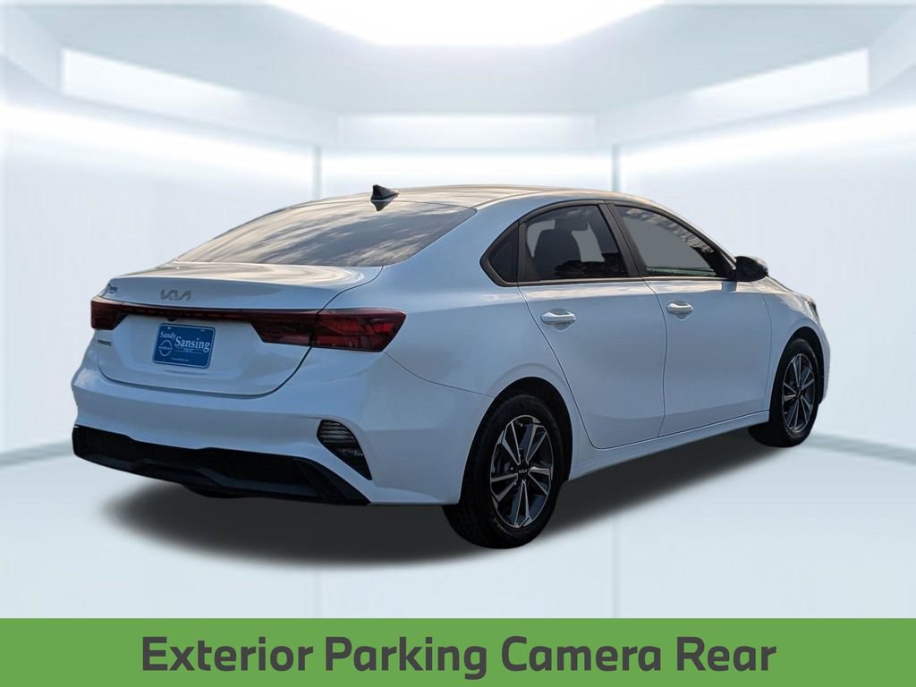 Used 2023 Kia Forte LXS w/ LXS Technology Package FWD image 7