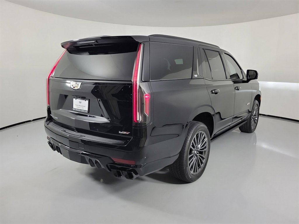 Certified 2024 Cadillac Escalade V w/ Heavy-Duty Trailer Package image 4