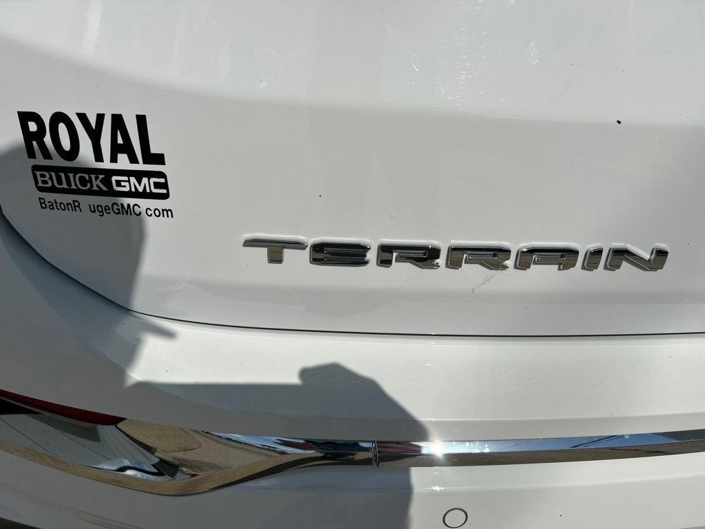 Used 2023 GMC Terrain Denali w/ LPO, Floor Liner Package AWD/4WD image 30