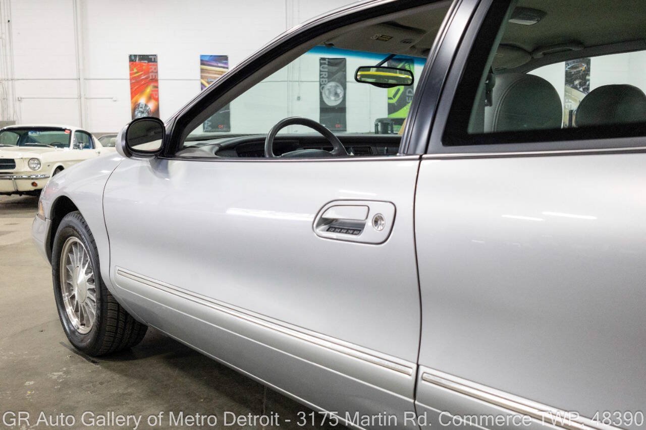 Used 1998 Lincoln Mark VIII RWD image 22