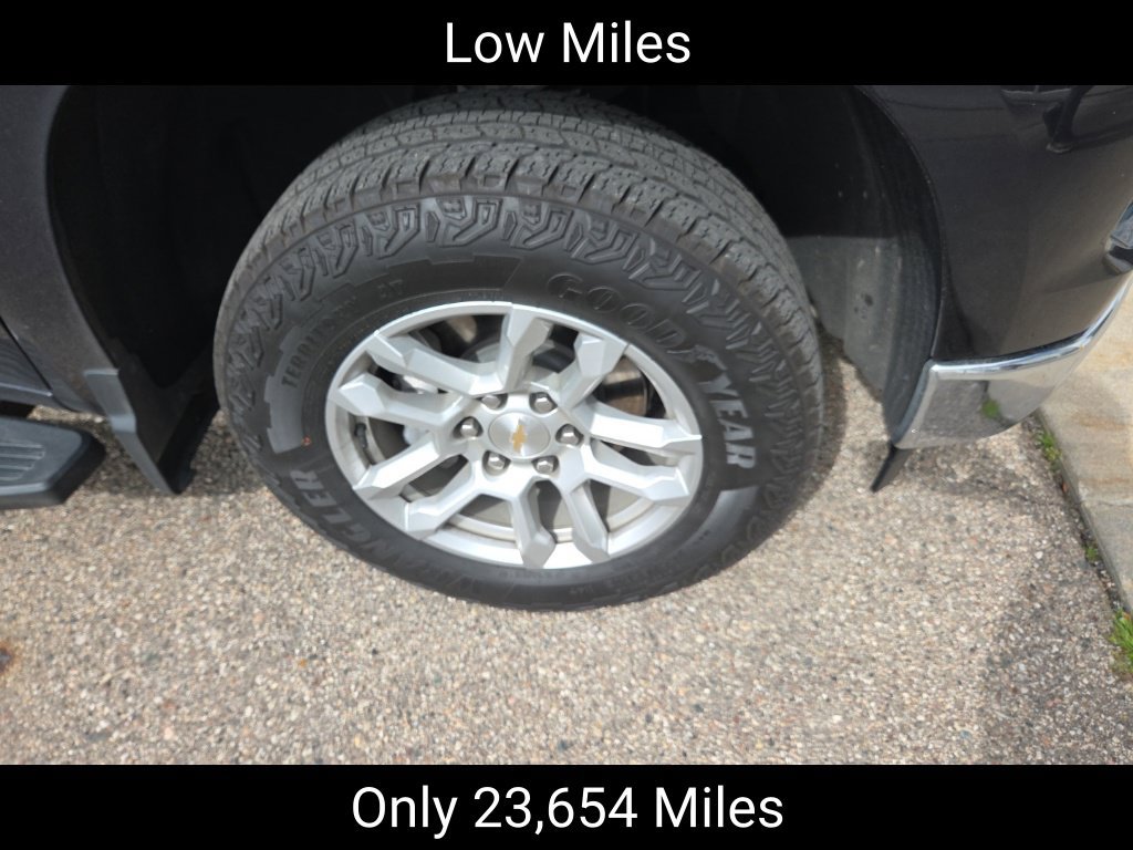 Used 2024 Chevrolet Silverado 1500 LT AWD/4WD image 2