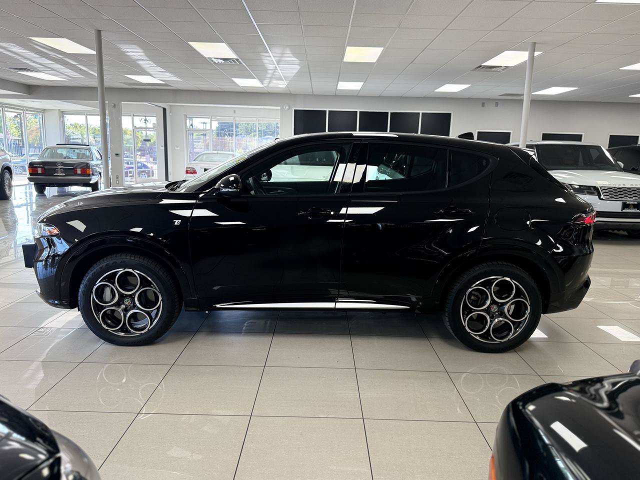 Used 2024 Alfa Romeo Tonale Ti AWD/4WD image 7