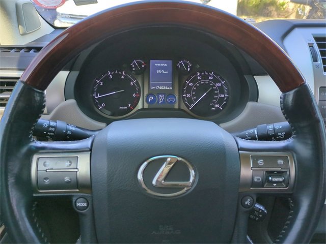 Used 2011 Lexus GX 460 image 32