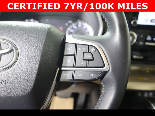 Used 2023 Toyota Highlander XLE FWD image 23