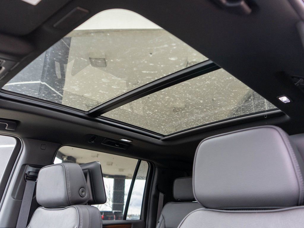 New 2026 GMC Yukon XL Denali w/ Denali Reserve Package image 12