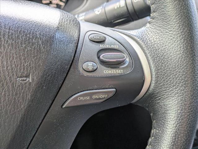 Used 2020 Nissan Pathfinder SV AWD/4WD image 6