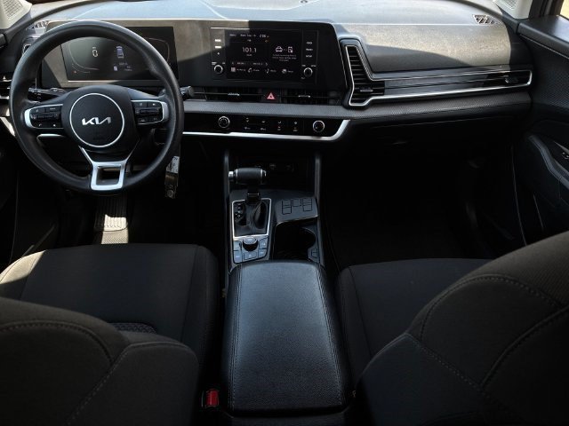 Used 2023 Kia Sportage LX FWD image 9