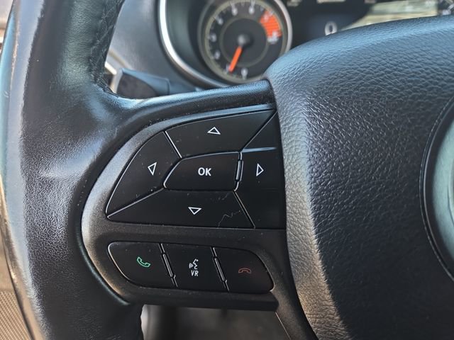 Used 2019 Jeep Cherokee Trailhawk image 20