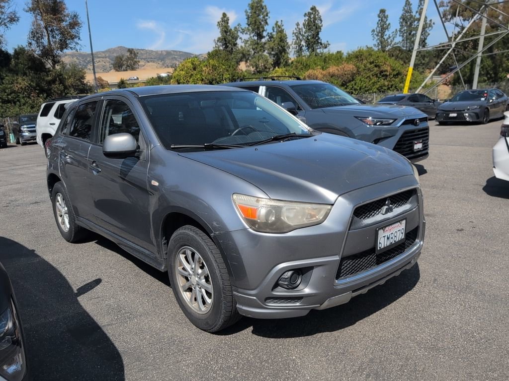 Used 2011 Mitsubishi Outlander Sport ES image 2