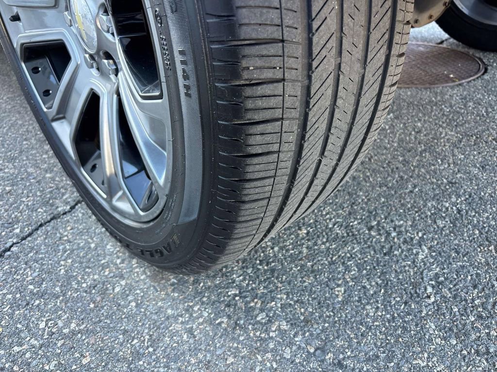 Used 2017 Chevrolet Silverado 1500 High Country image 10