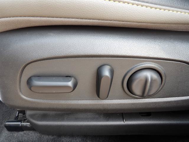 Used 2024 Chevrolet Trax ACTIV w/ Sunroof Package FWD image 16