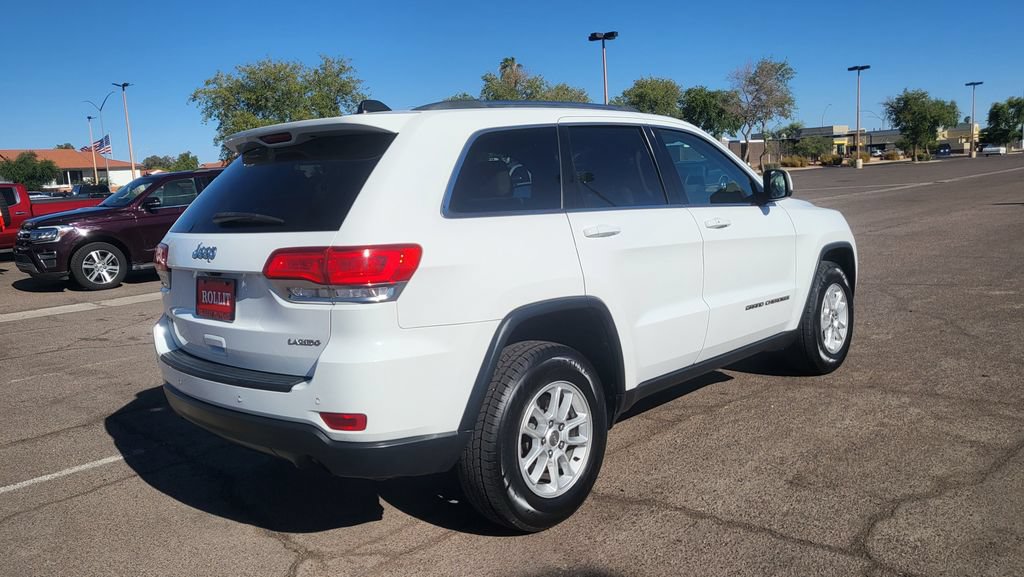Used 2018 Jeep Grand Cherokee Laredo AWD/4WD image 10
