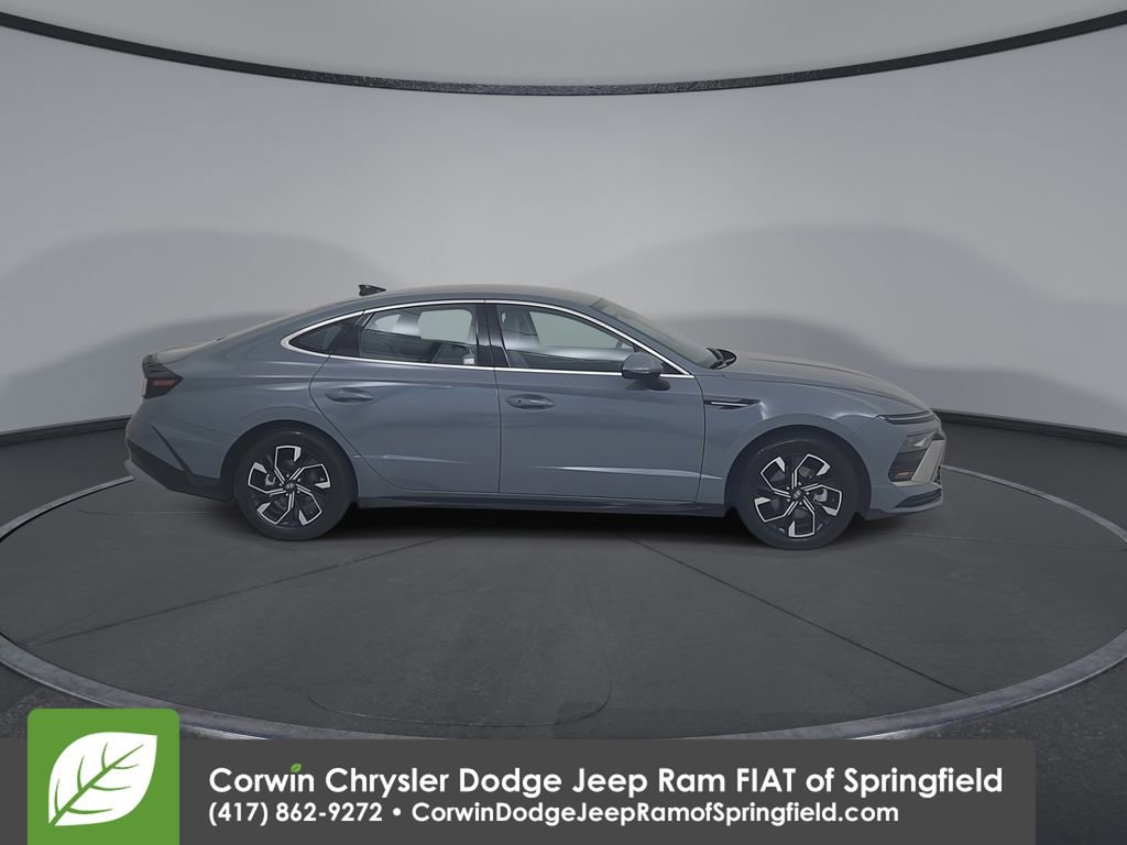 Used 2025 Hyundai Sonata SEL image 17