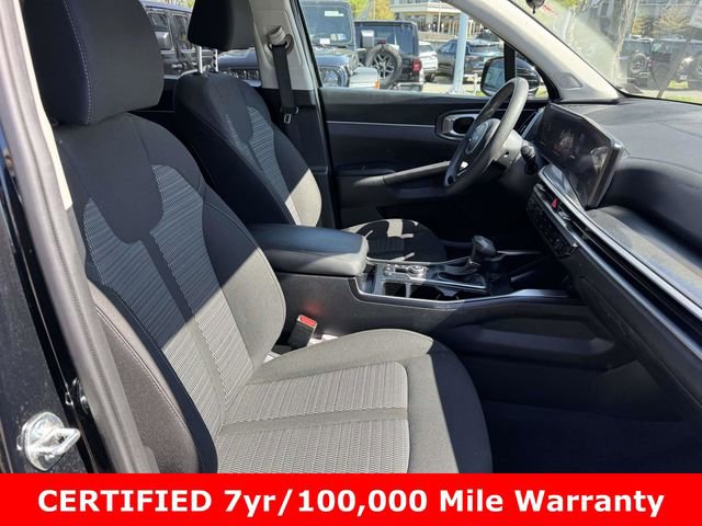 Used 2024 Kia Sorento LX image 13