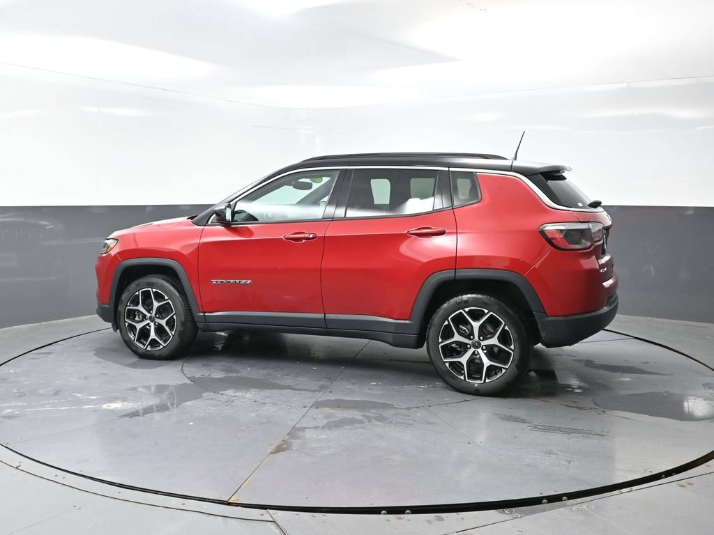 Used 2025 Jeep Compass Limited AWD/4WD image 10