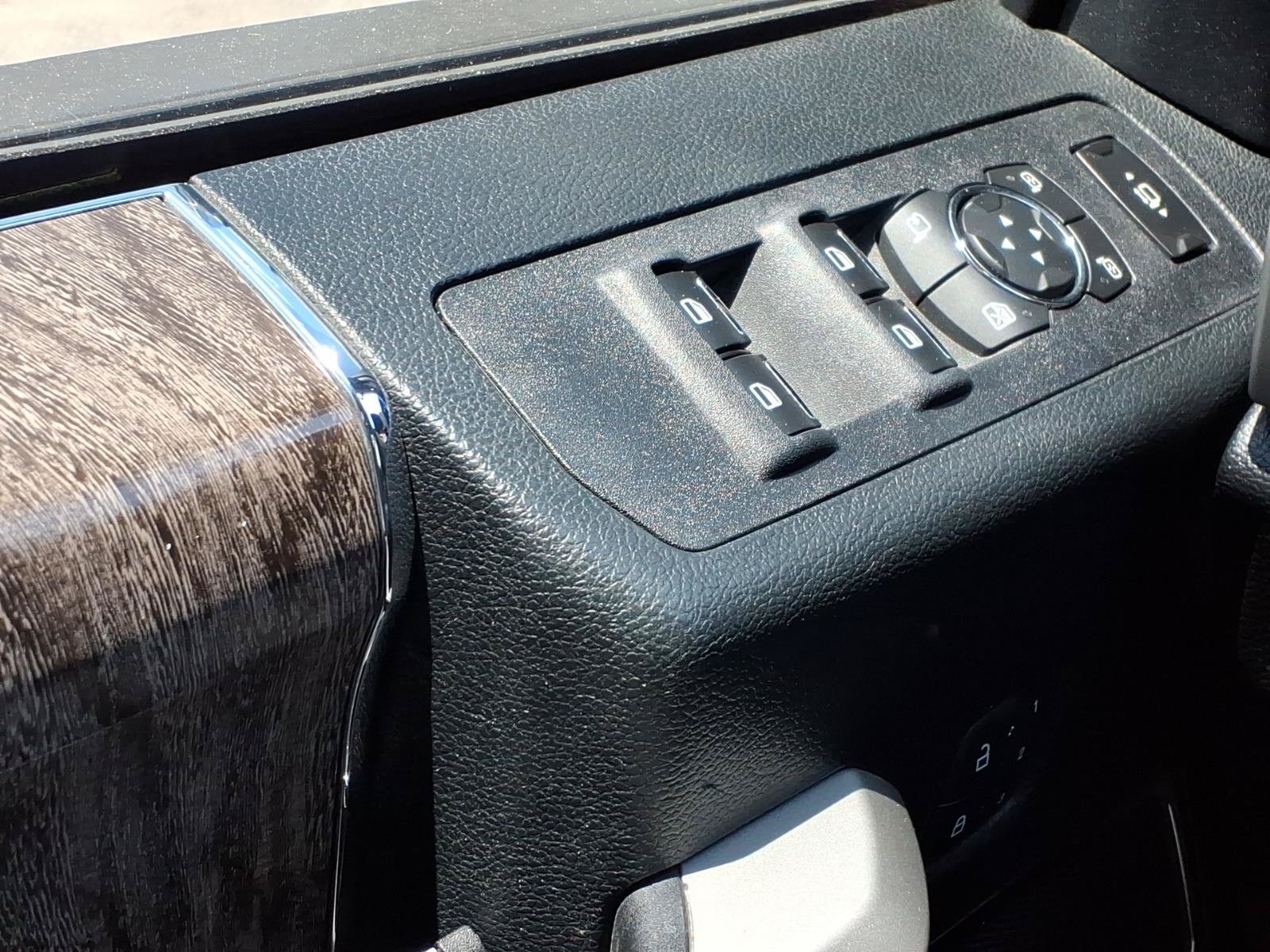 Used 2019 Ford F250 Lariat w/ Lariat Value Package AWD/4WD image 34