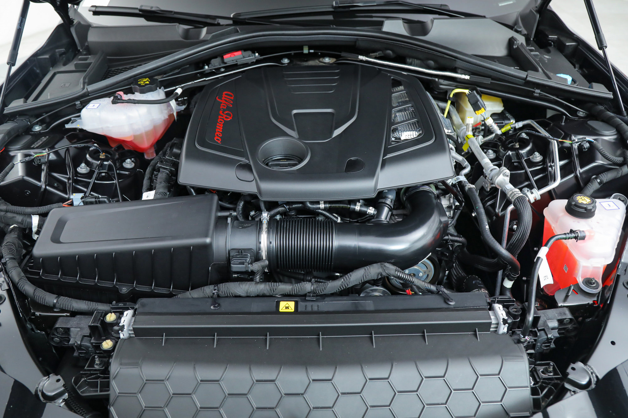 New 2025 Alfa Romeo Giulia w/ Driving Assist Package image 18