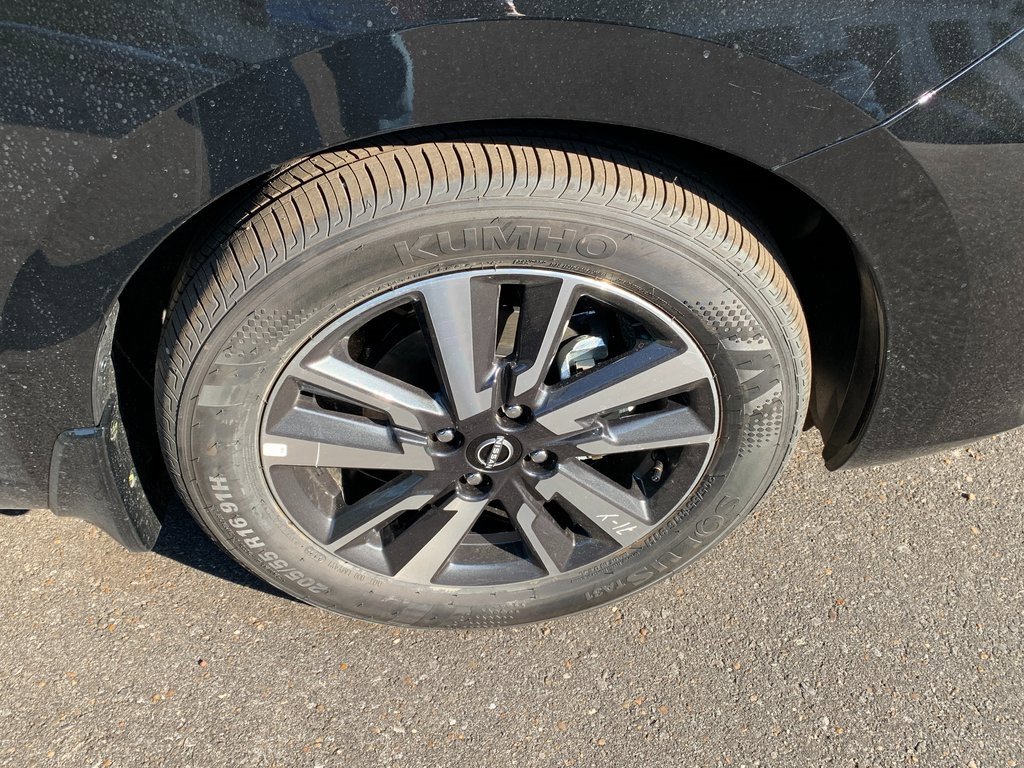 New 2025 Nissan Versa SV w/ Trunk Package image 4