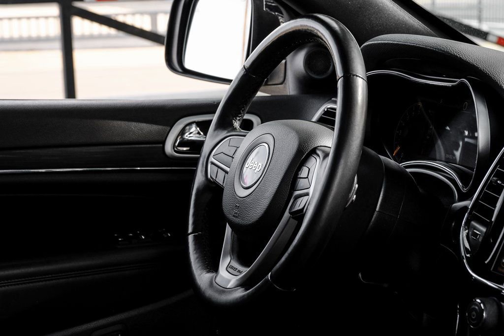 Used 2022 Jeep Grand Cherokee Limited w/ Tech Group image 26