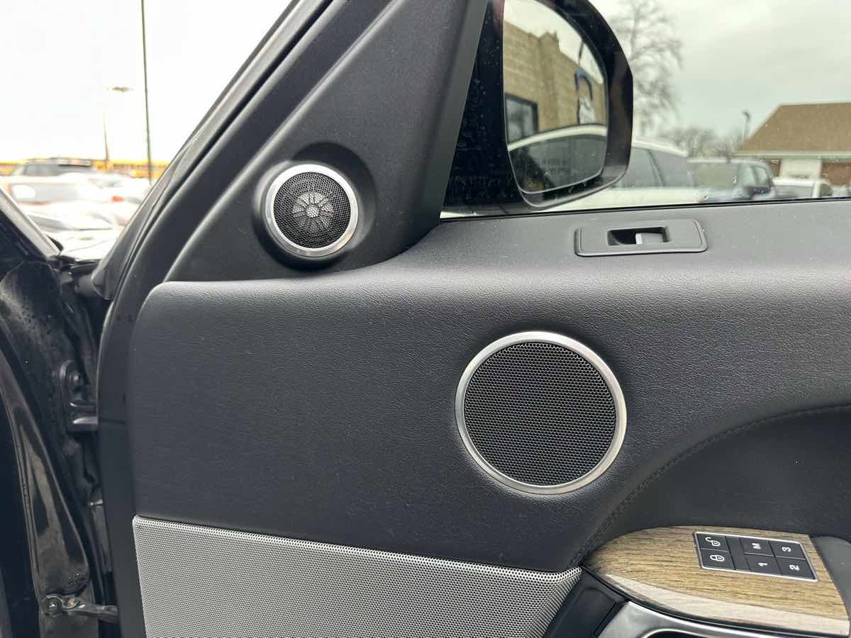 Used 2016 Land Rover Range Rover Sport HSE image 29