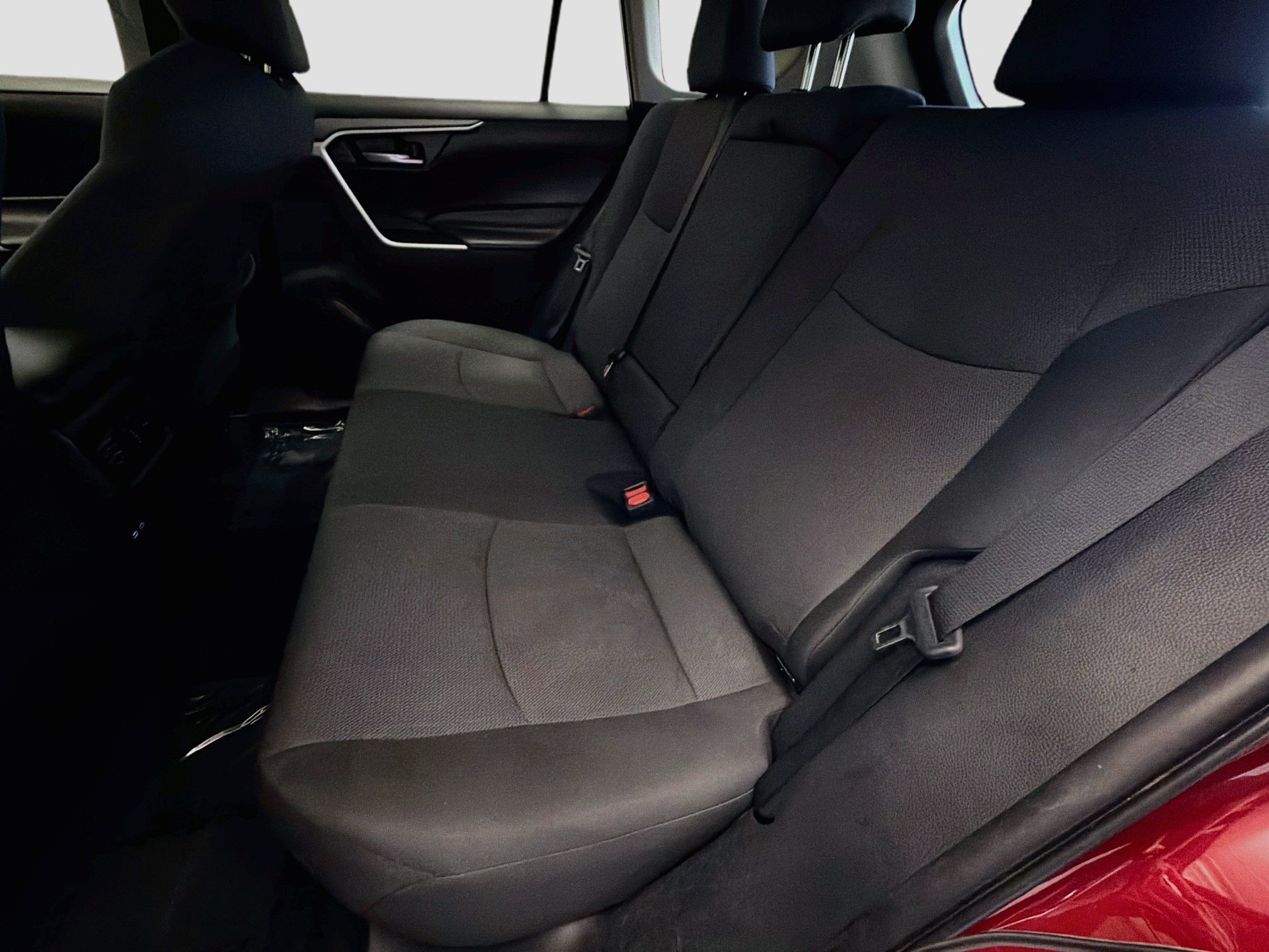 Used 2025 Toyota RAV4 XLE FWD image 13