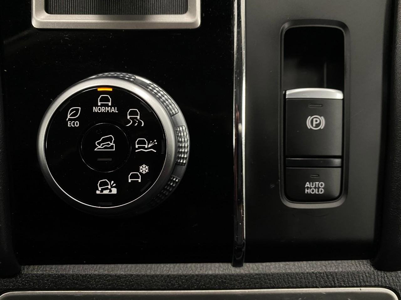 Used 2024 Mitsubishi Outlander AWD image 28