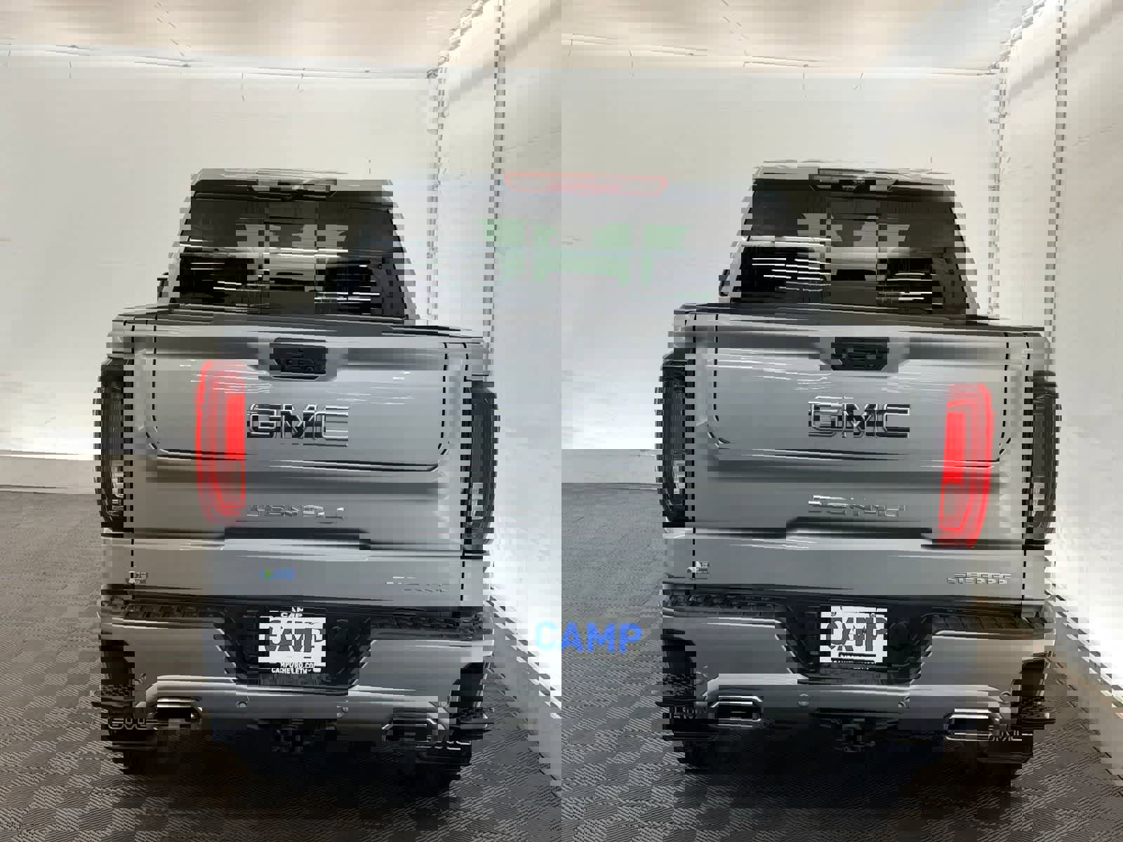 Used 2024 GMC Sierra 1500 Denali Ultimate image 5