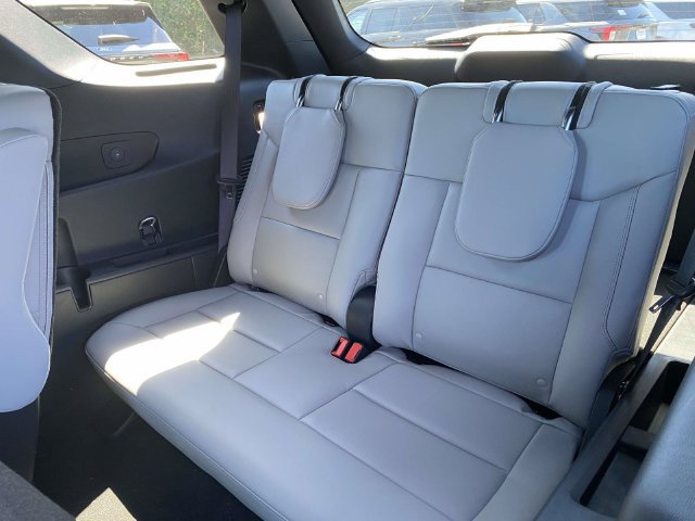 New 2027 Ford Explorer Active w/ Active Comfort Package AWD/4WD image 12